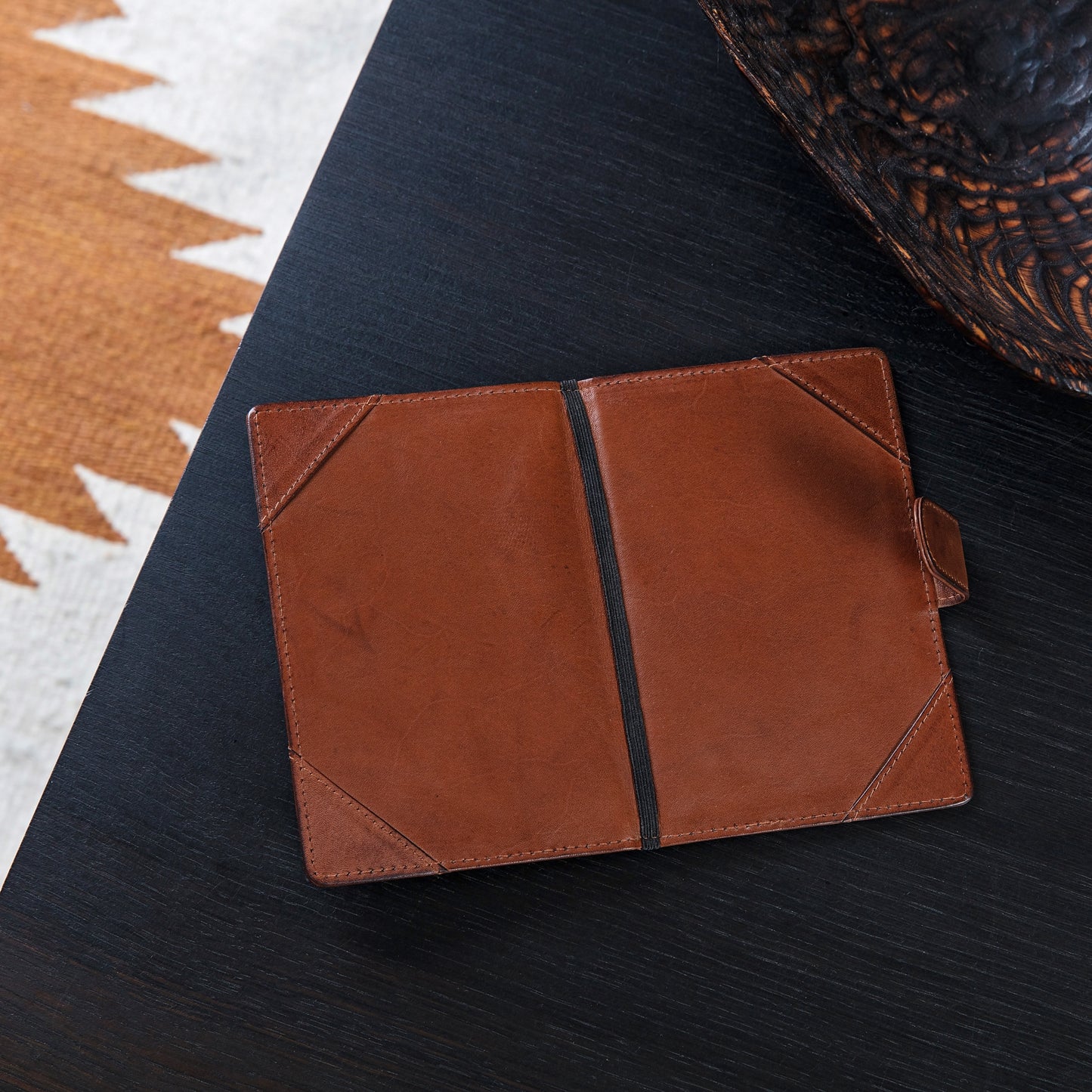 Leather travel photo frame that holds two 6 x 4 photos of loved ones. Add a name or short message inside and out for a thoughtful first father’s day gift.