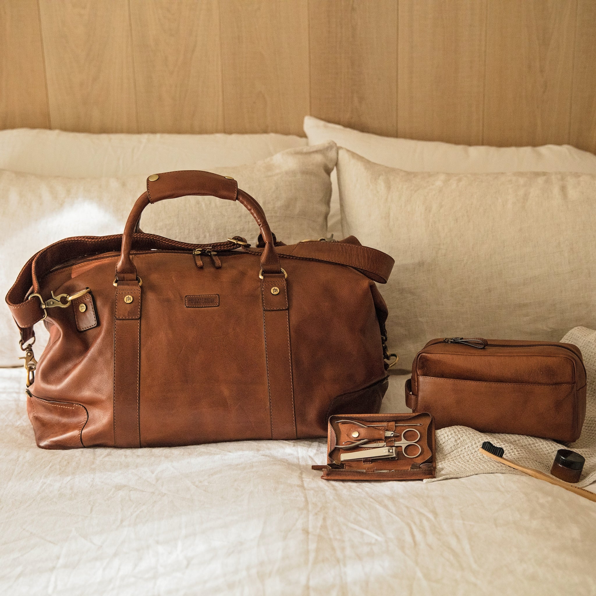 Leather Weekend Bag Set