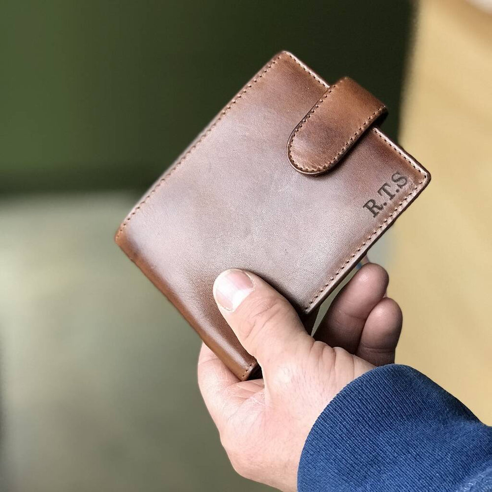 Soft tan leather wallet for men. RFID protected for security, add initials to create a personalised men’s wallet with coin holder that makes a perfect 18th birthday gift for him. 