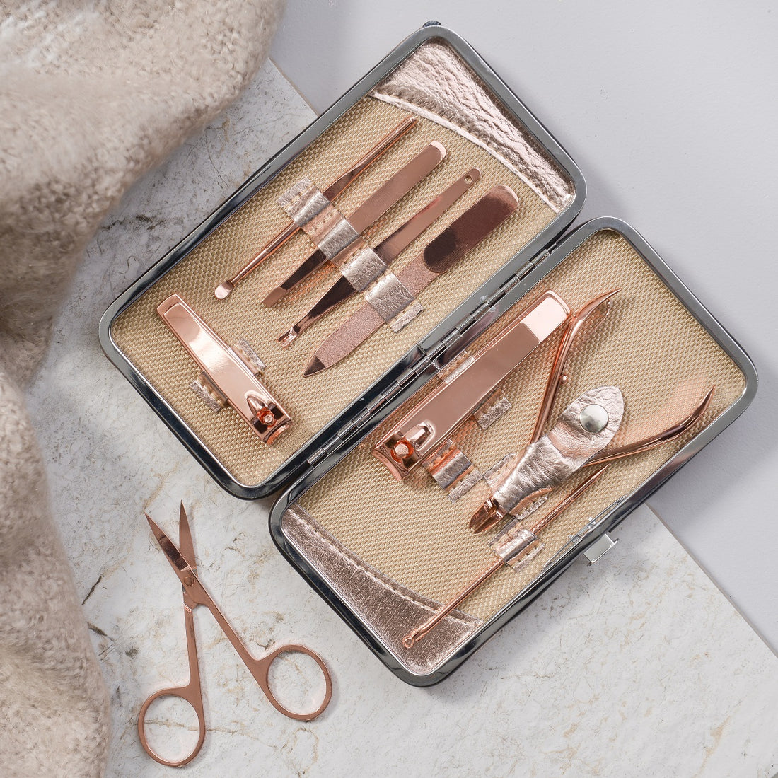 (Lilly Pulitzer) Manicure Set-Gold